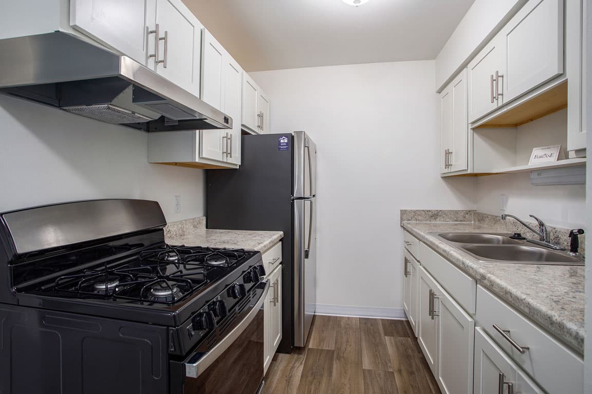 Fairlane Apartments 29 of 52