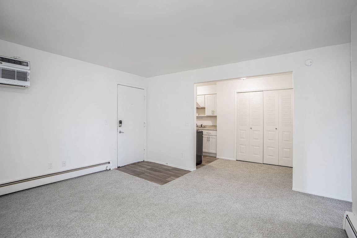 Fairlane Apartments 27 of 52