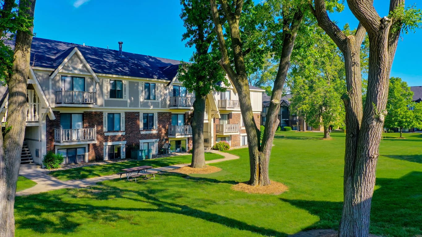 Fairlane Apartments 51 of 52