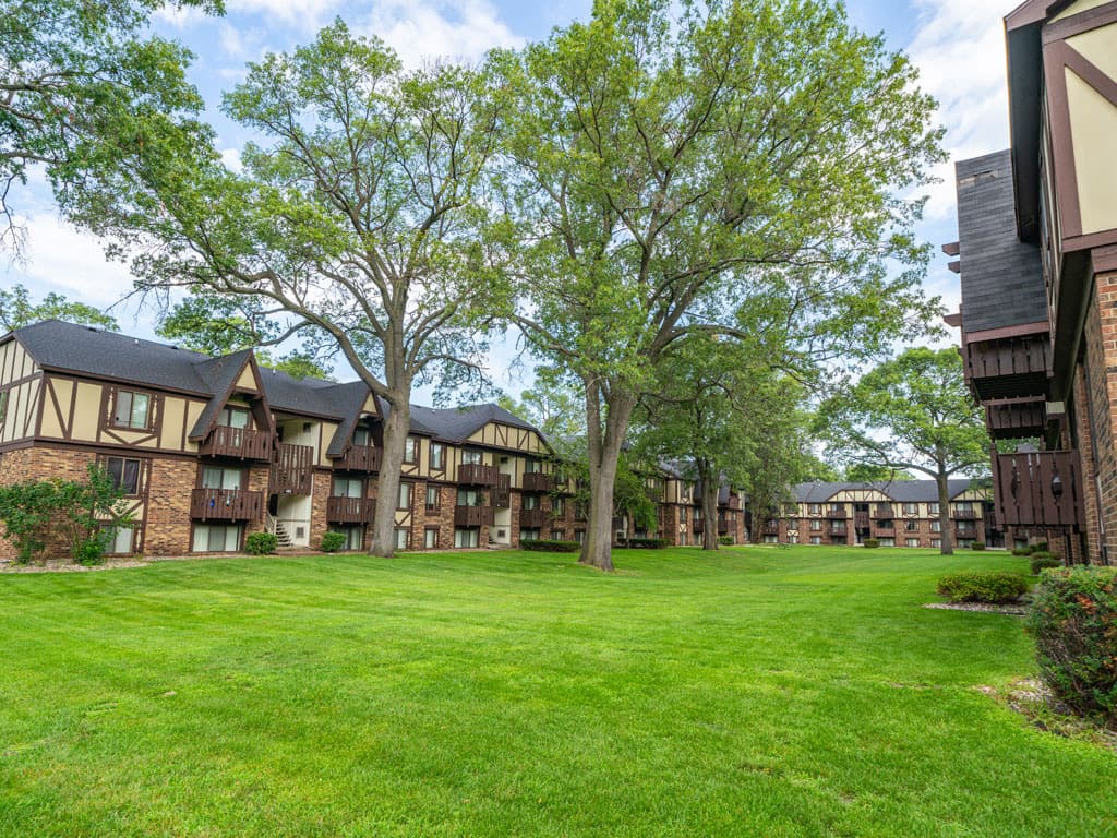 Glen Oaks Apartments 25 of 25