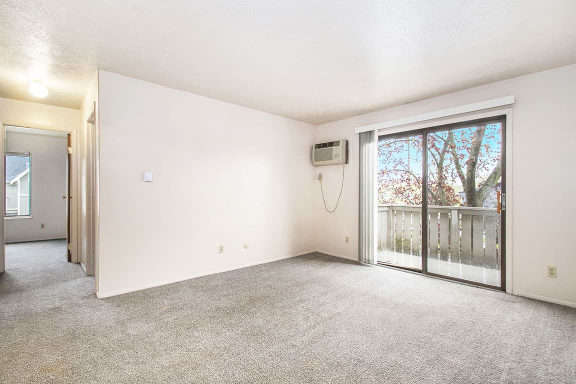 Hickory Village Apartments 12 of 37
