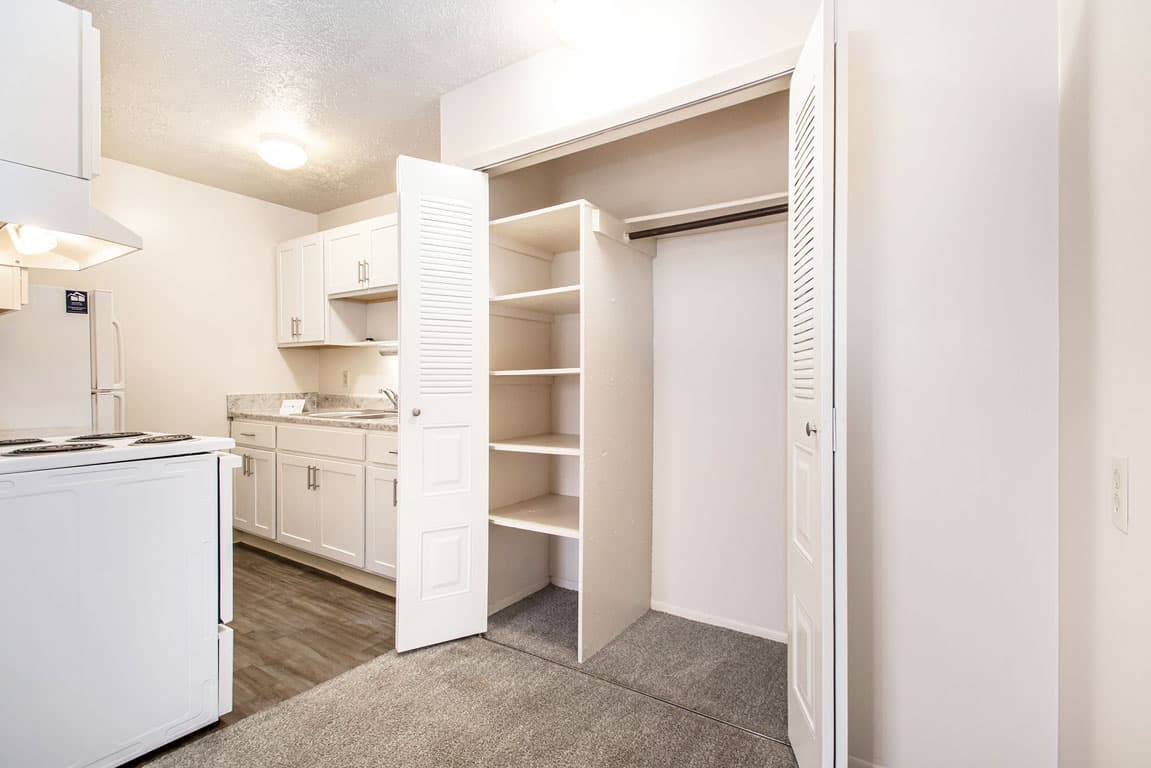 Hickory Village Apartments 14 of 37