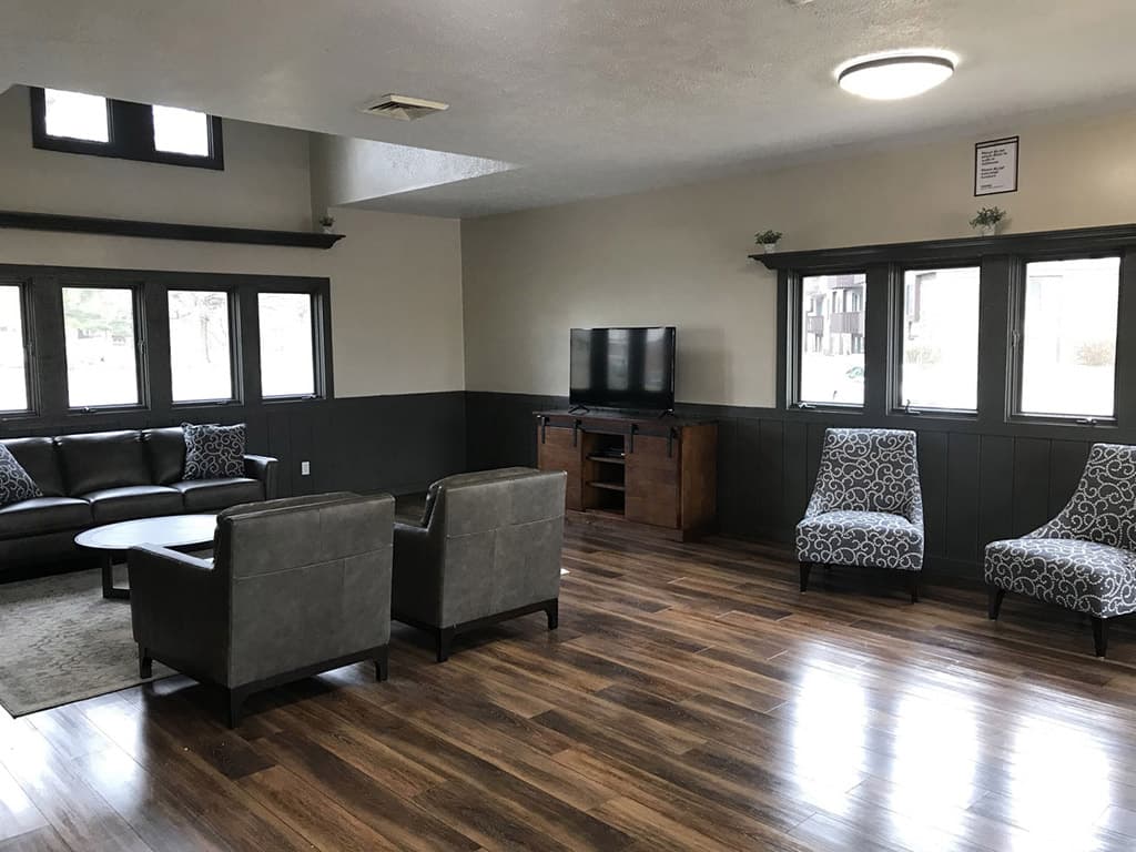 Hickory Village Apartments 32 of 37