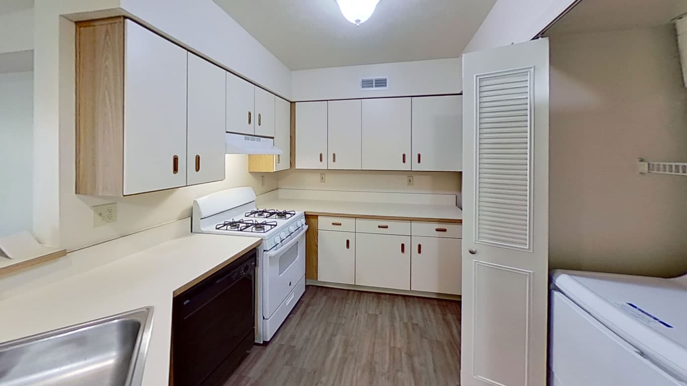 The Highlands Apartments 11 of 31