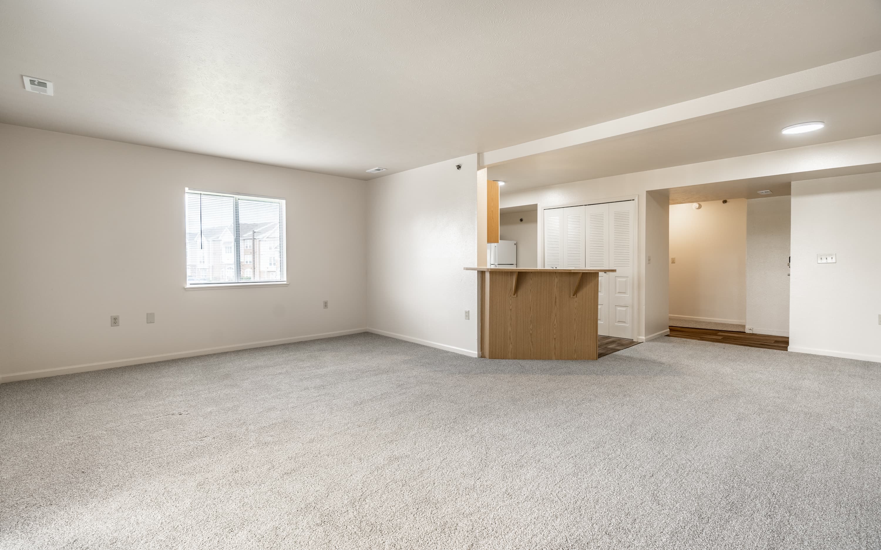 Huntington Cove Apartments 2 of 40
