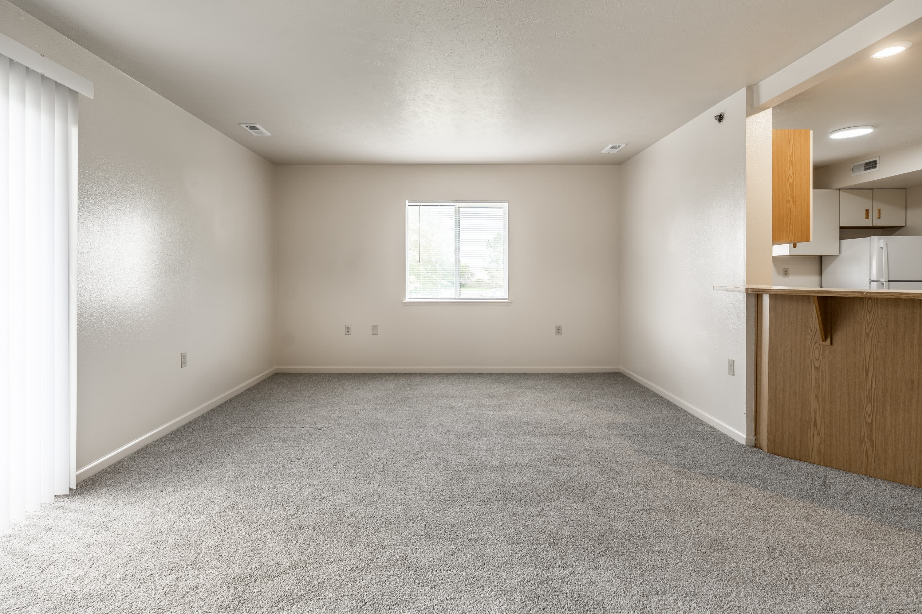Huntington Cove Apartments 3 of 40