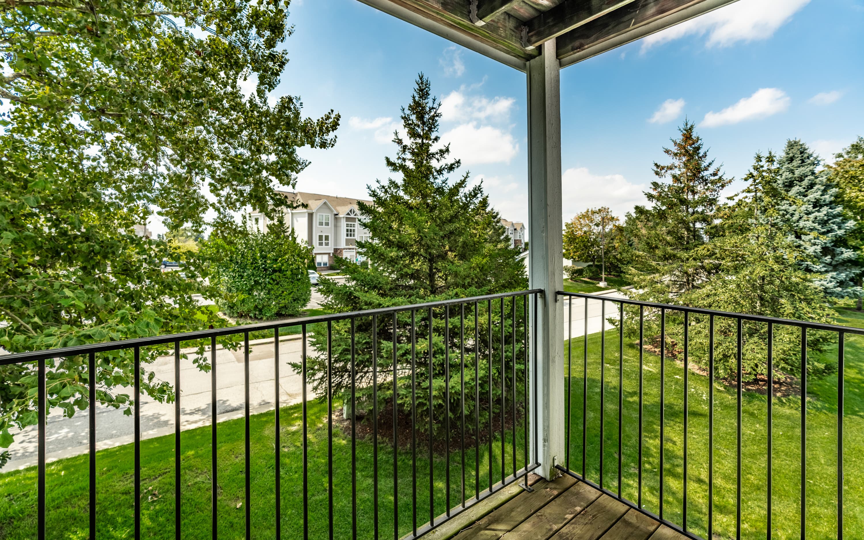 Huntington Cove Apartments 26 of 40