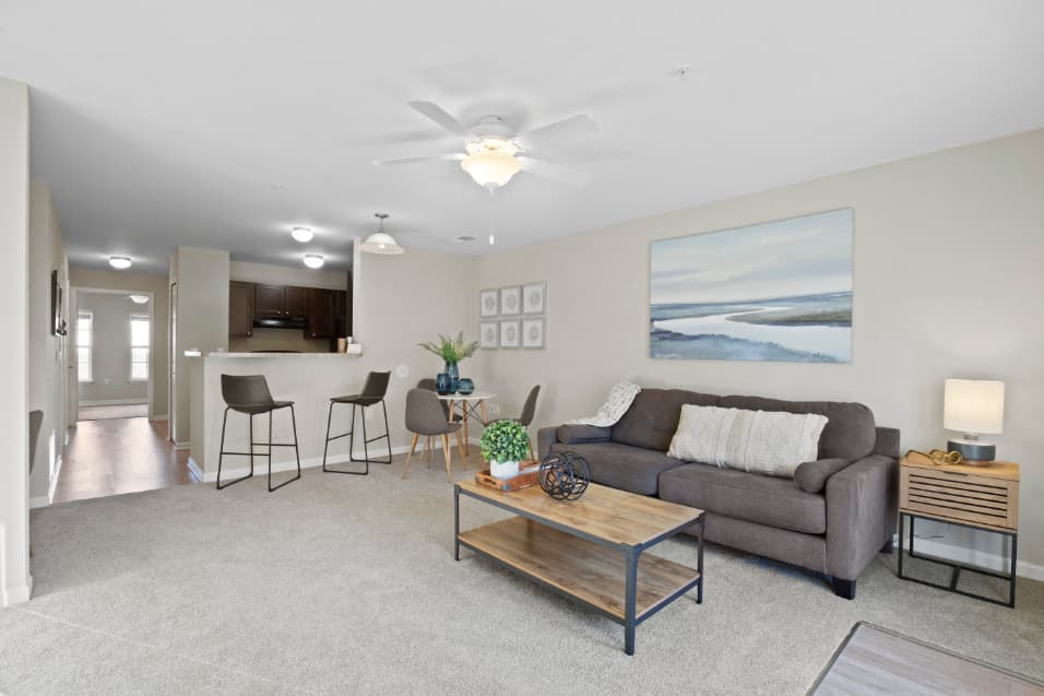 River Hills Apartments 1 of 8