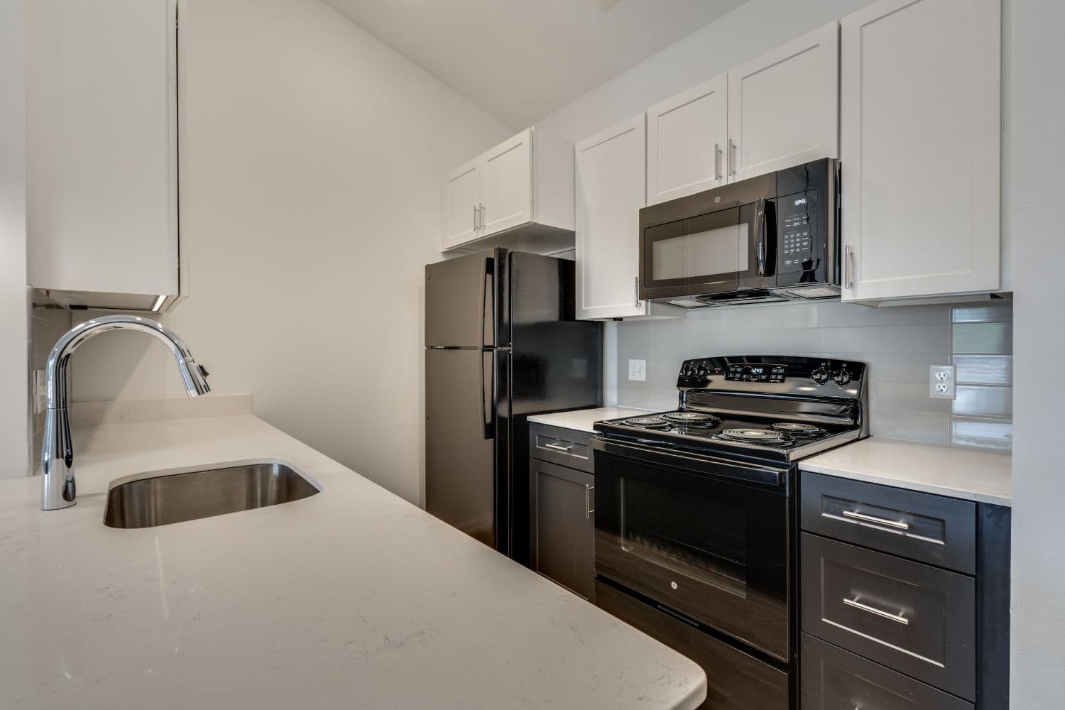 Uptown Square Apartments 3 of 38