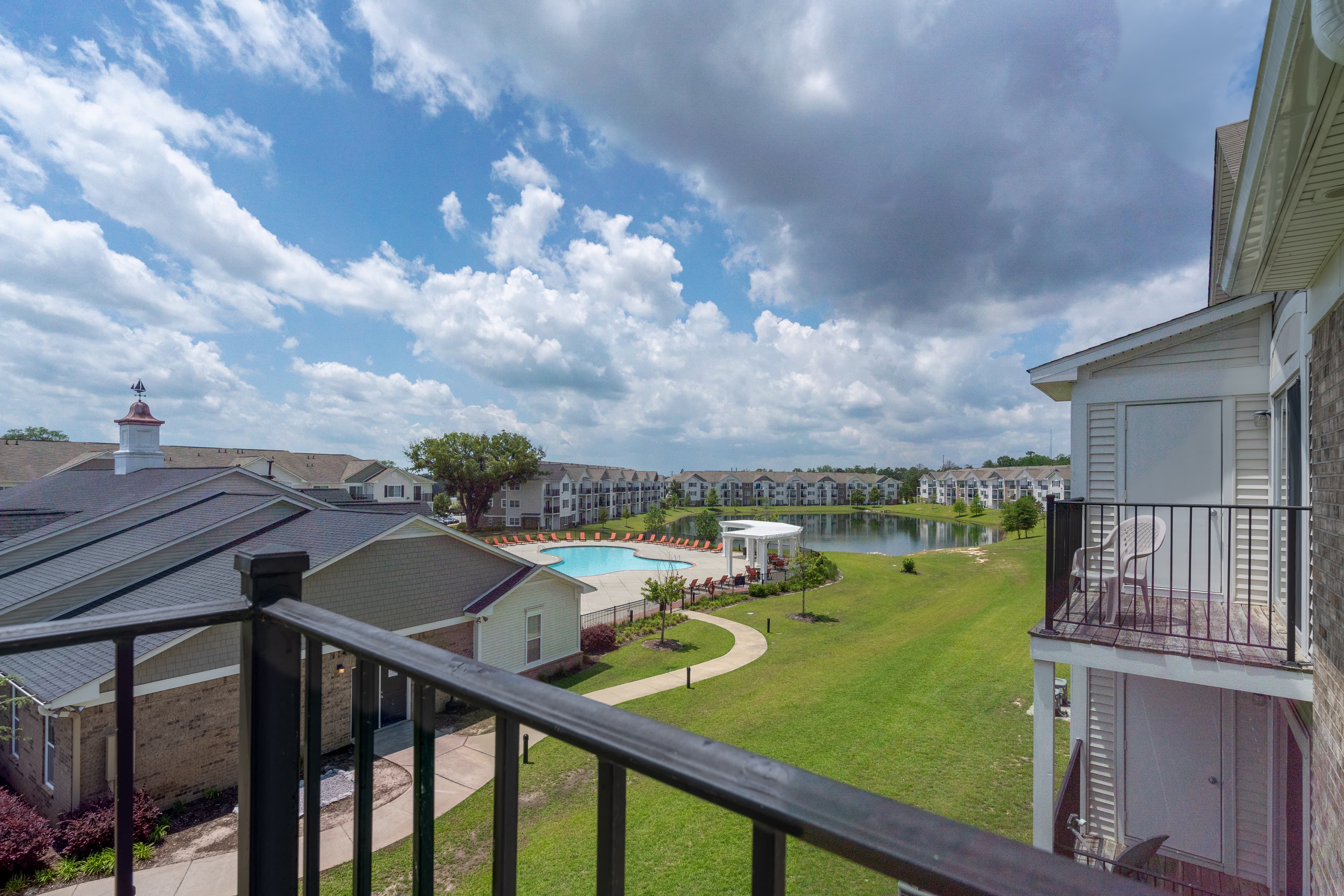 Killian Lakes Apartments and Townhomes 23 of 42