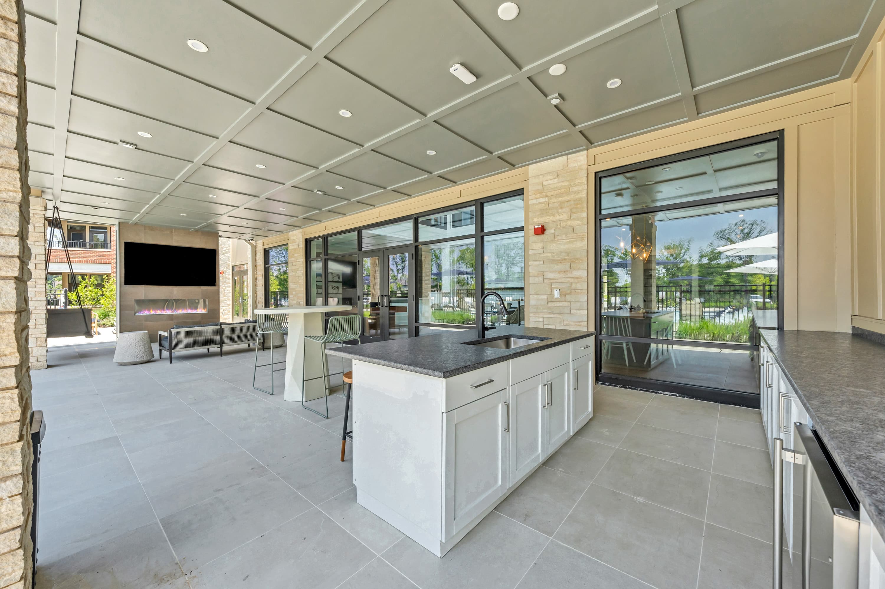 Luxe 360 on Centerpointe 75 of 88
