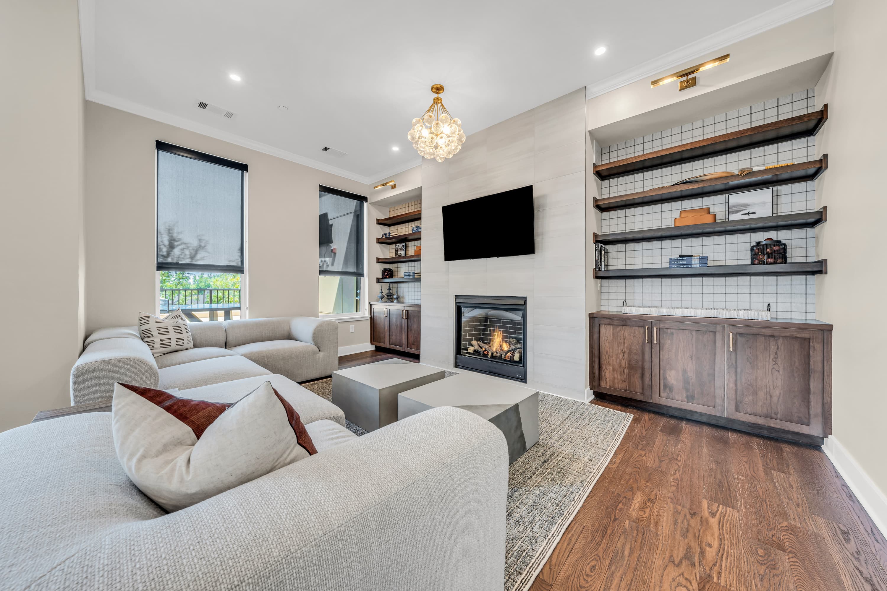 Luxe 360 on Centerpointe 49 of 88