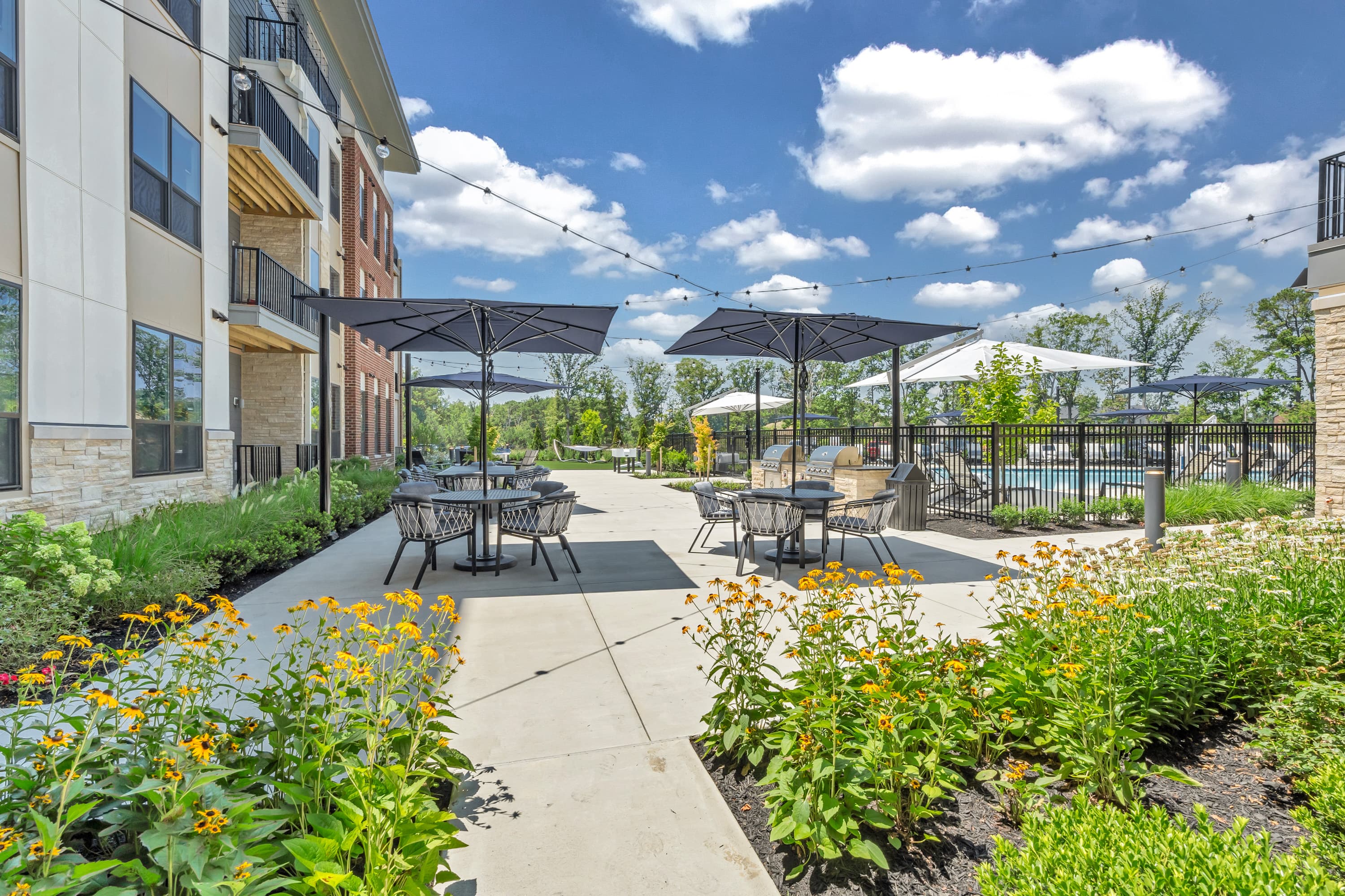 Luxe 360 on Centerpointe 66 of 88