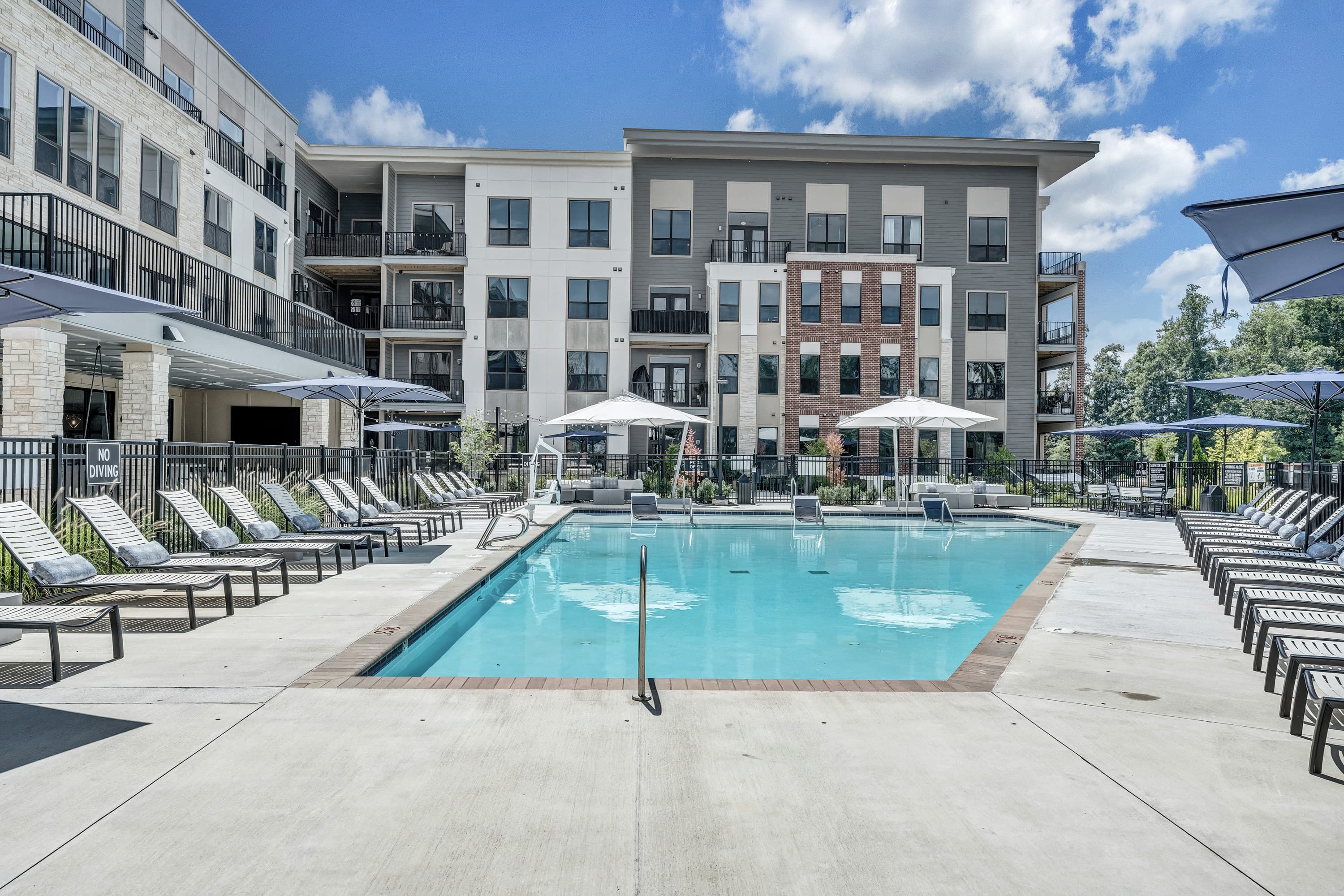 Luxe 360 on Centerpointe 61 of 88