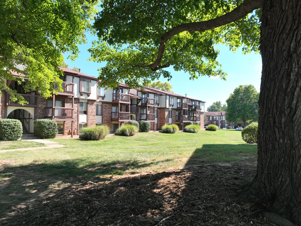 Old Monterey Apartments 51 of 58