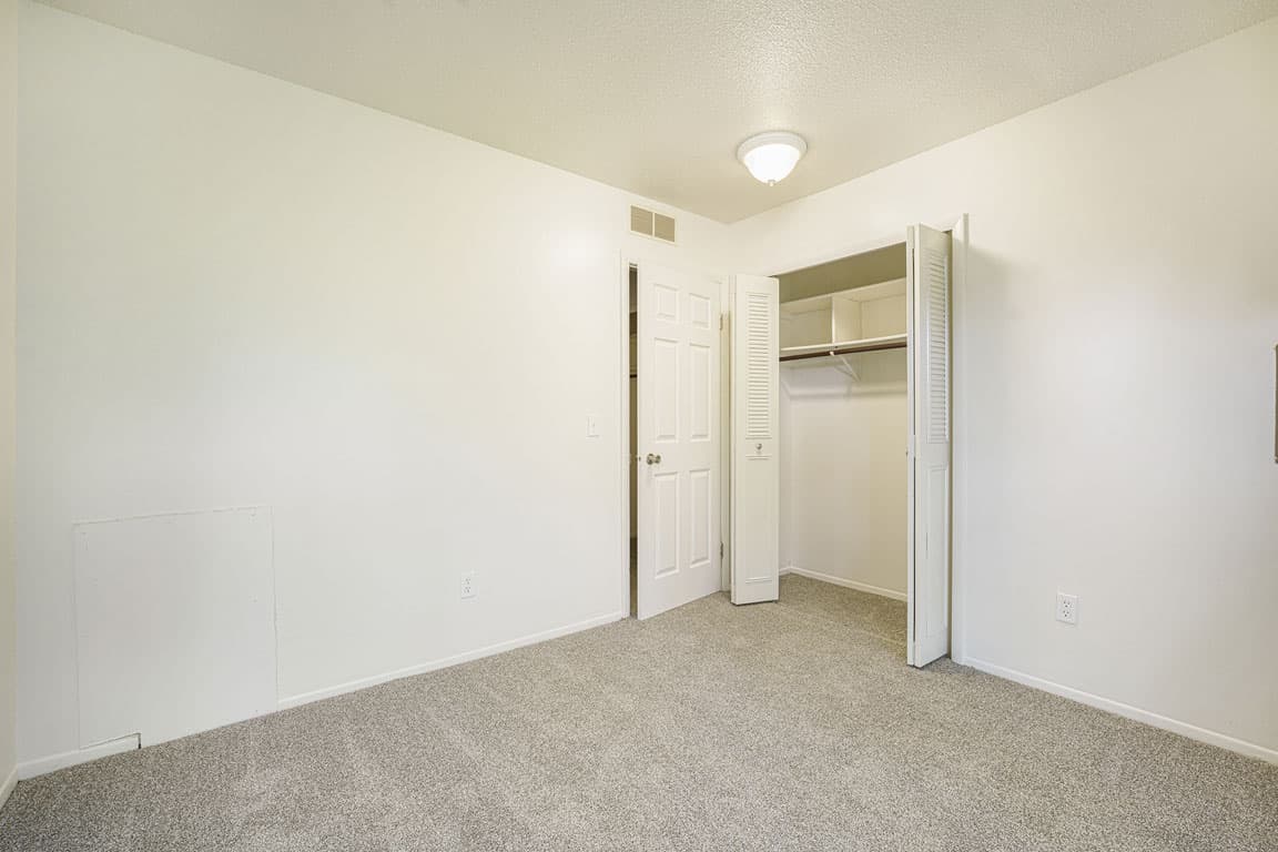 Newport Village Apartments 14 of 90