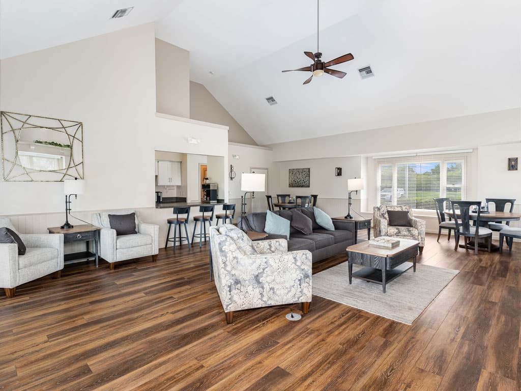 Oak Shores Apartments 45 of 63