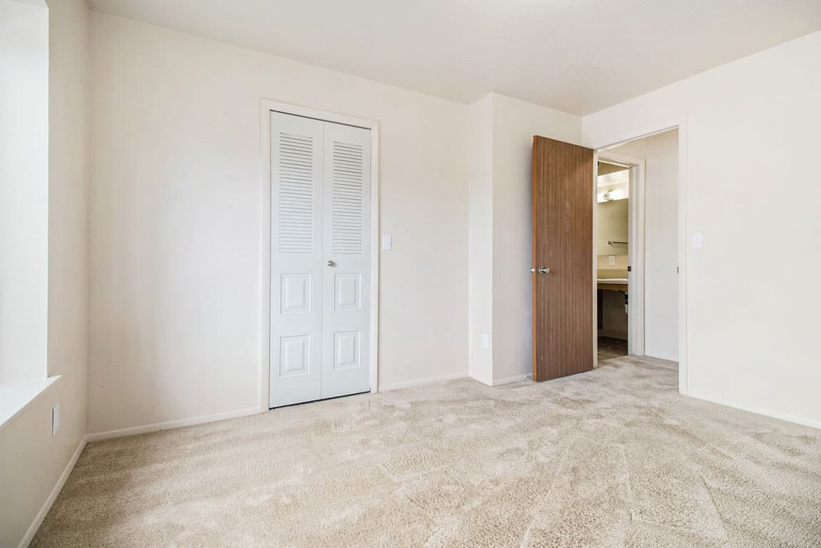 Pine Knoll Apartments 26 of 76