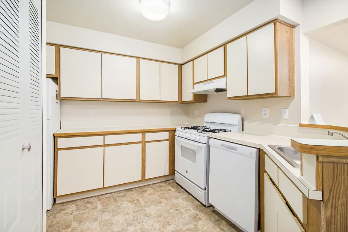 Pine Knoll Apartments 17 of 76