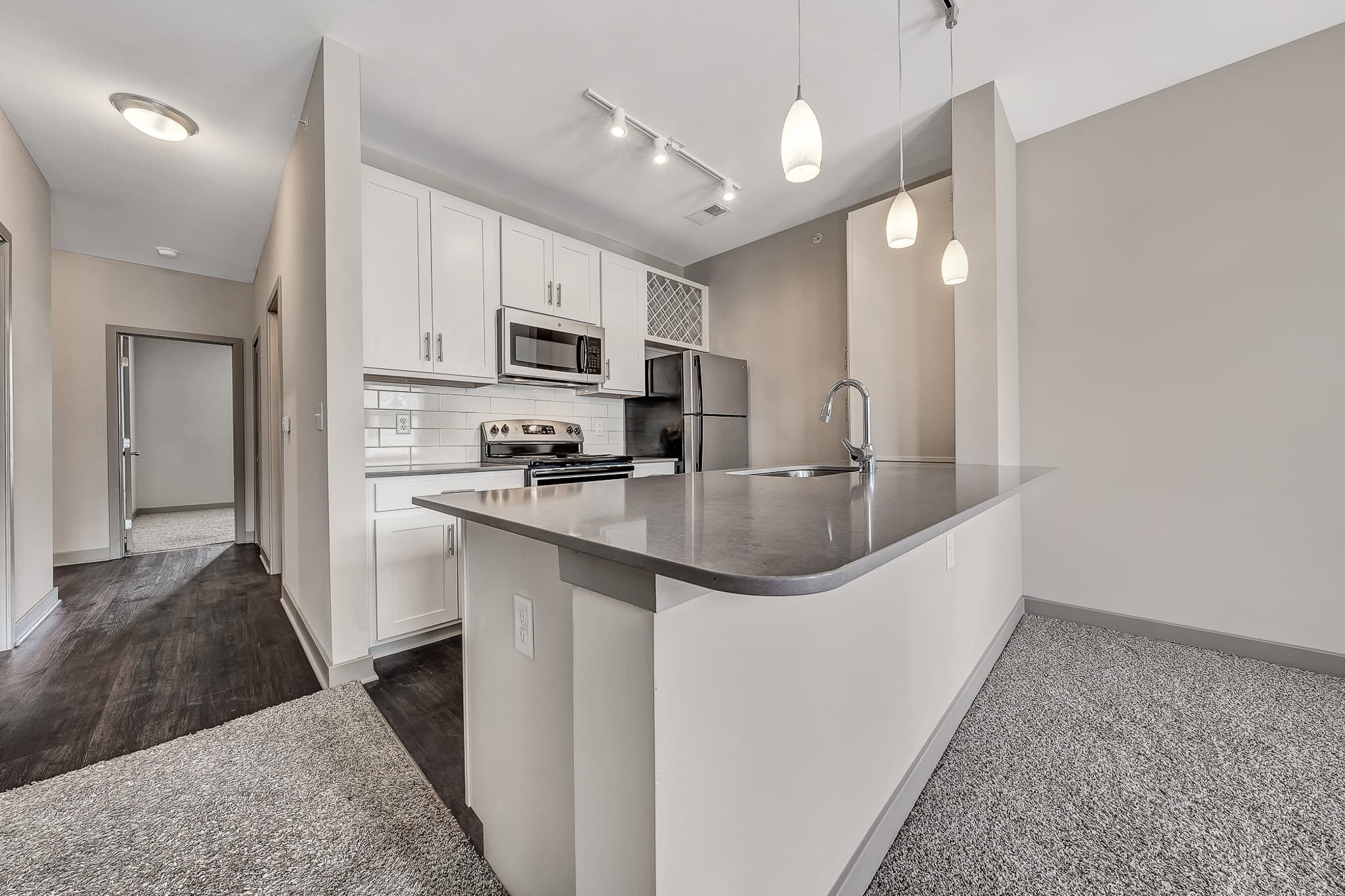 River Crossing Apartments 4 of 42