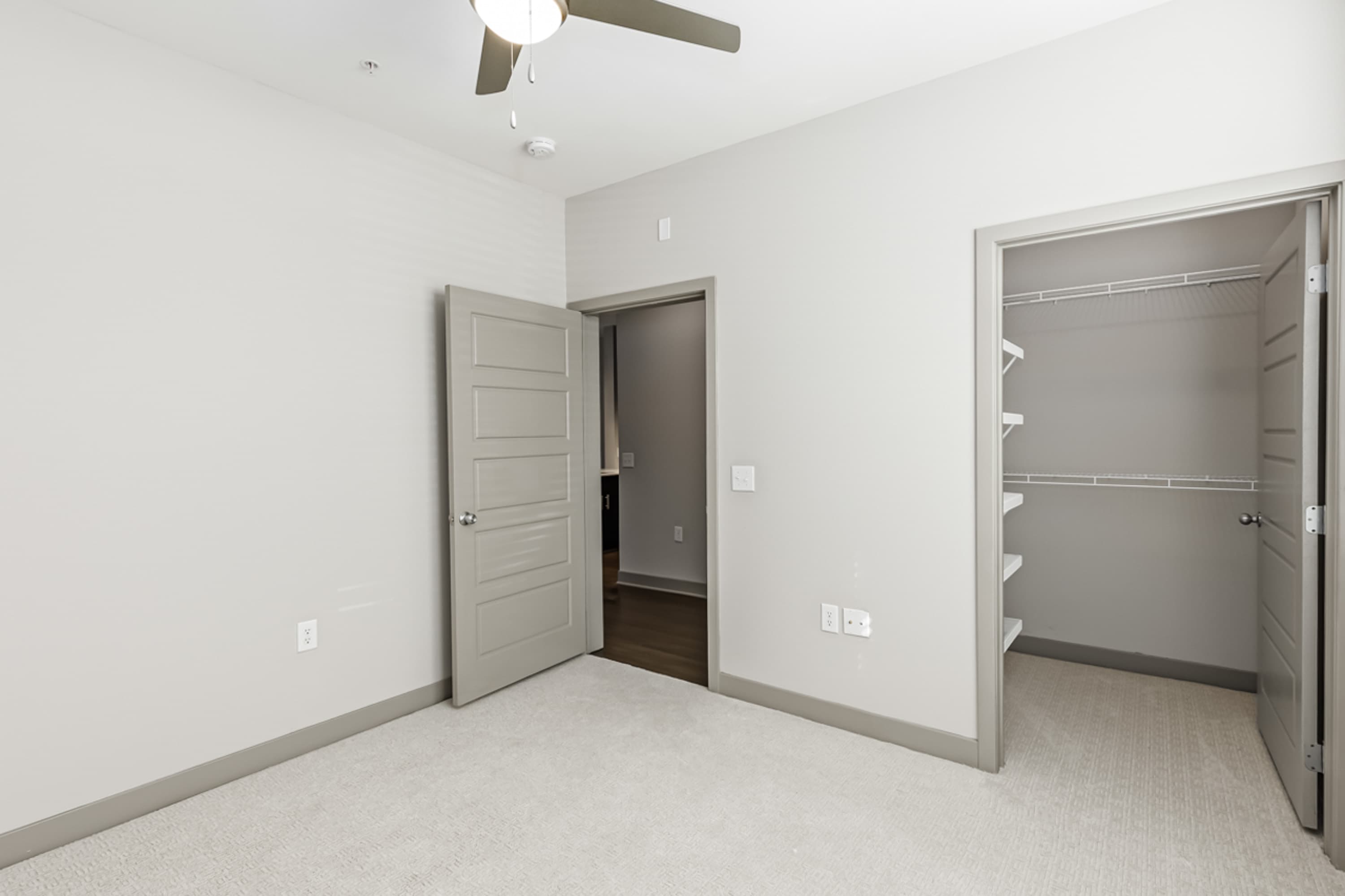 River Crossing Apartments 23 of 42