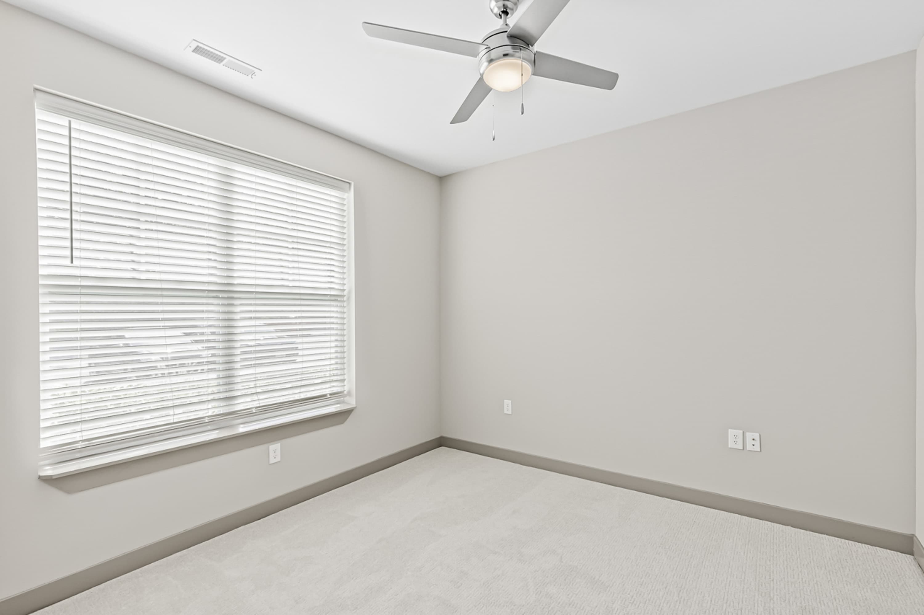 River Crossing Apartments 26 of 42