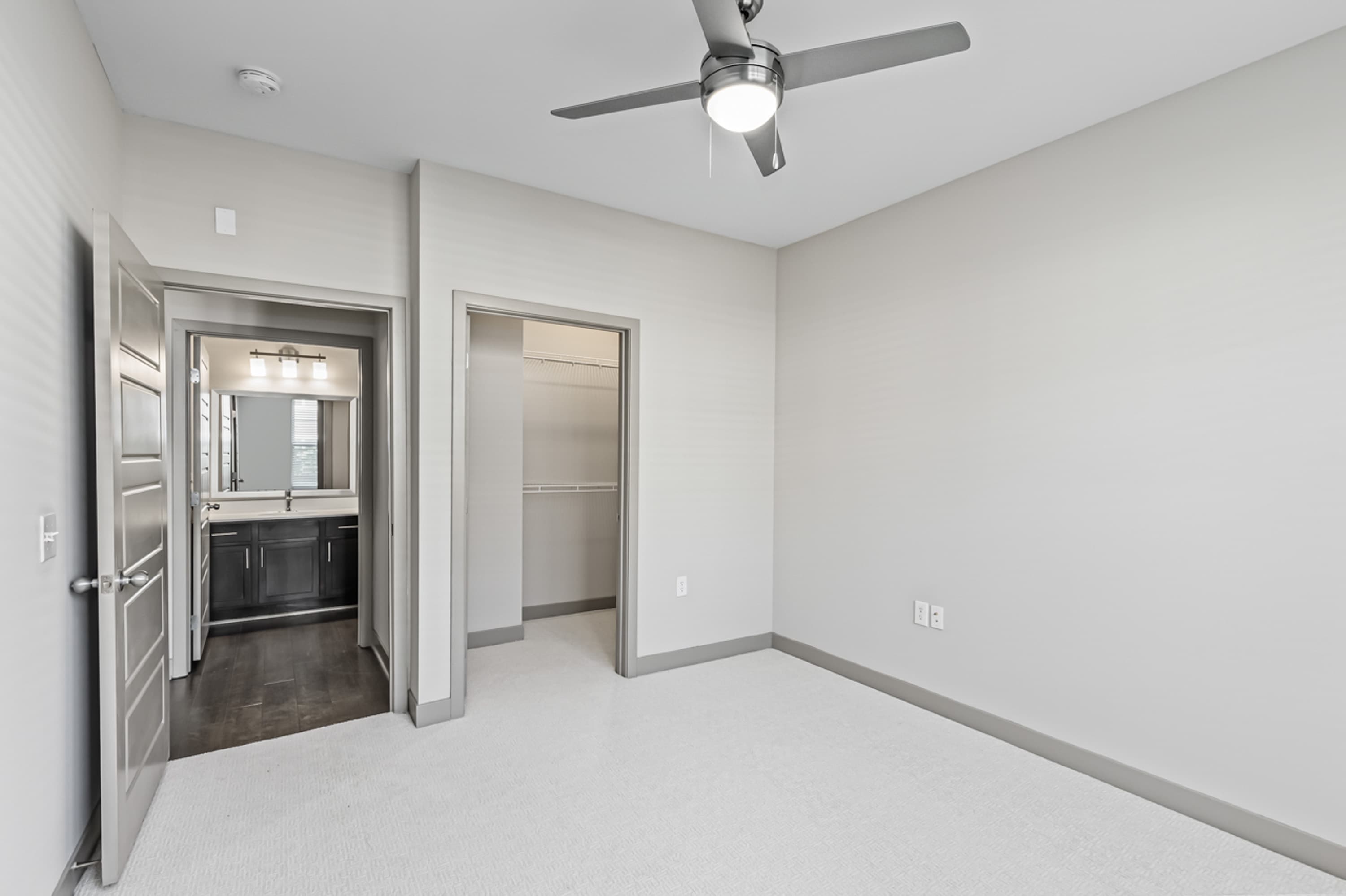 River Crossing Apartments 27 of 42