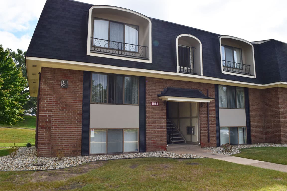 Mount Royal Townhomes 95 of 100