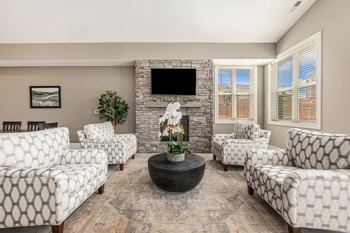 Signature Pointe Apartment Homes 55 of 63