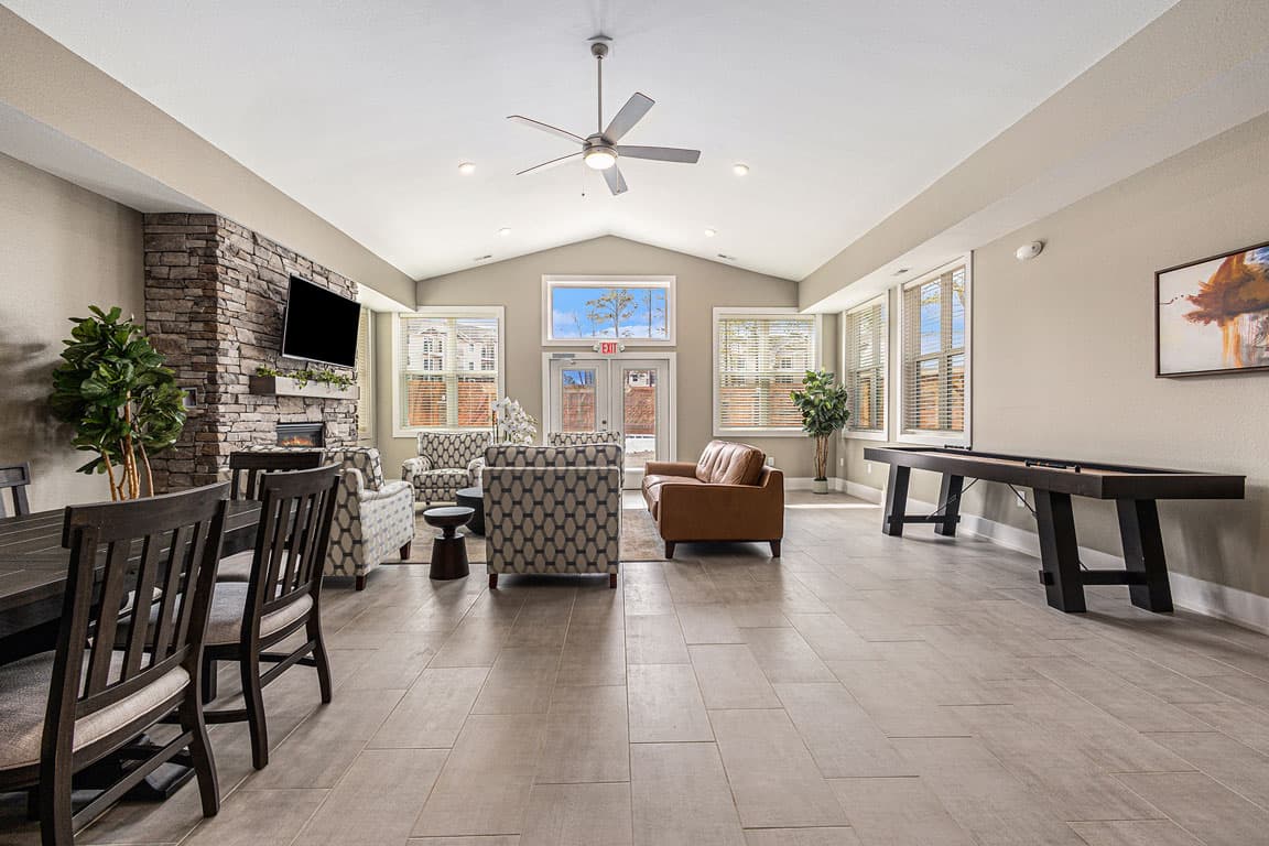 Signature Pointe Apartment Homes 5 of 63