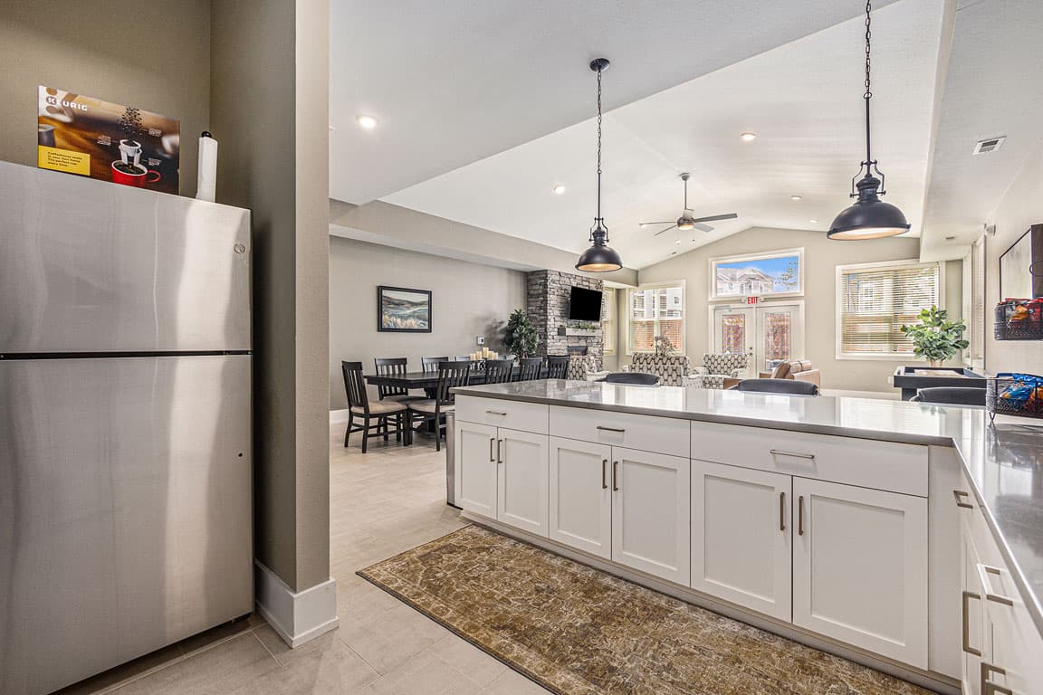 Signature Pointe Apartment Homes 57 of 63