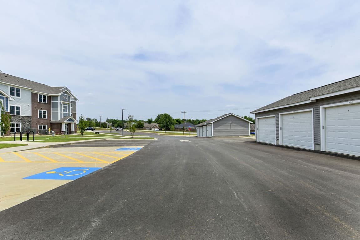 Signature Pointe Apartment Homes 60 of 63