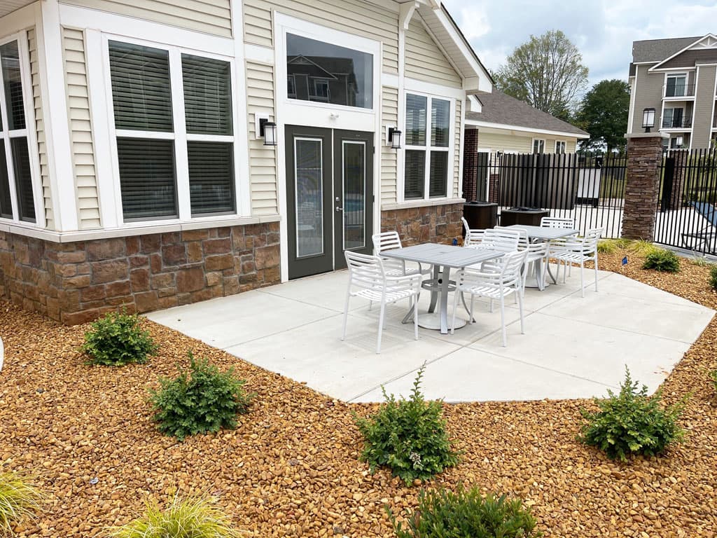 Signature Pointe Apartment Homes 54 of 63