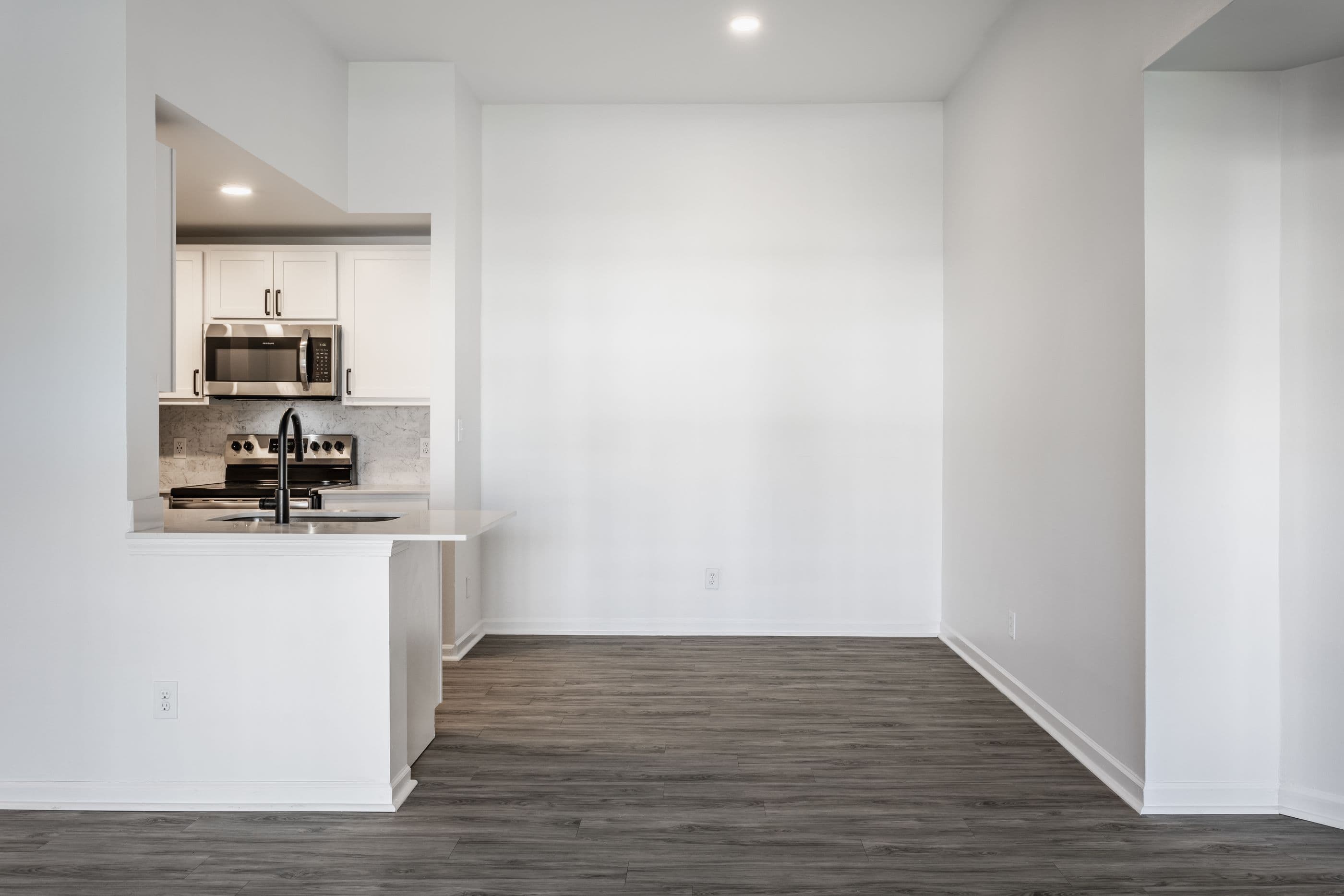 Sundance Apartments 6 of 49