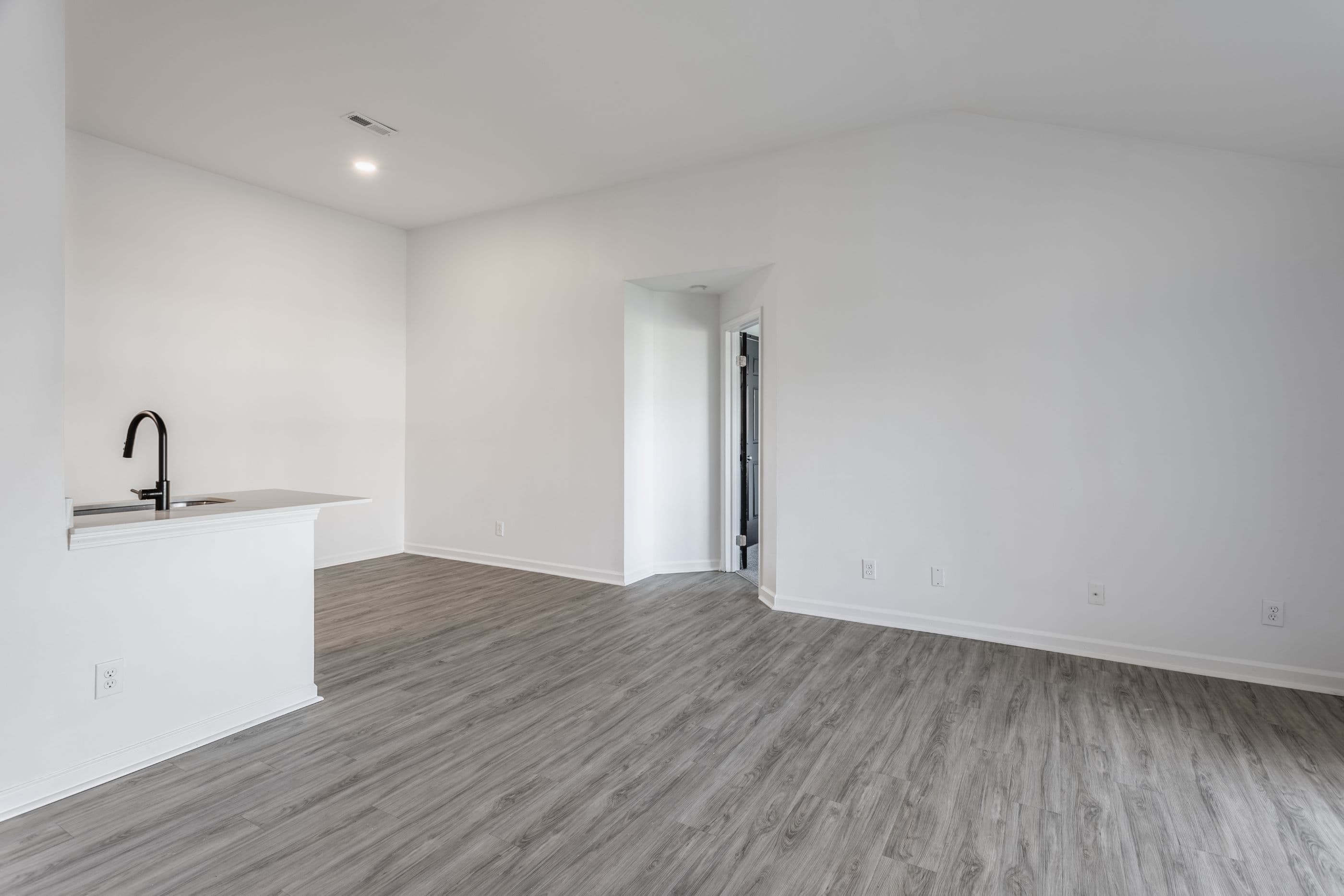 Sundance Apartments 5 of 49