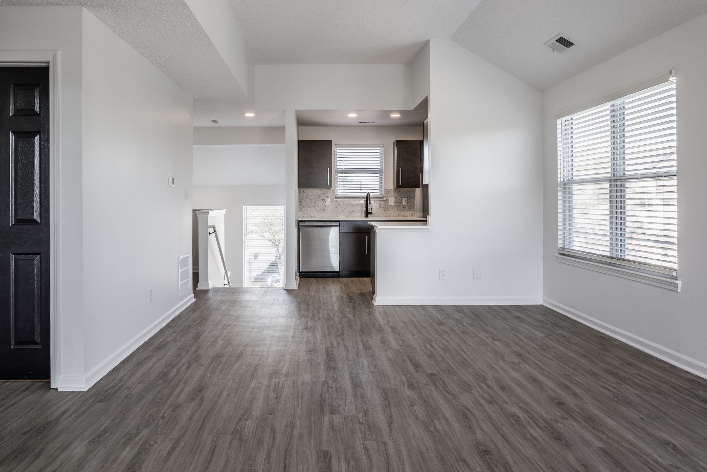 Sundance Apartments 21 of 49