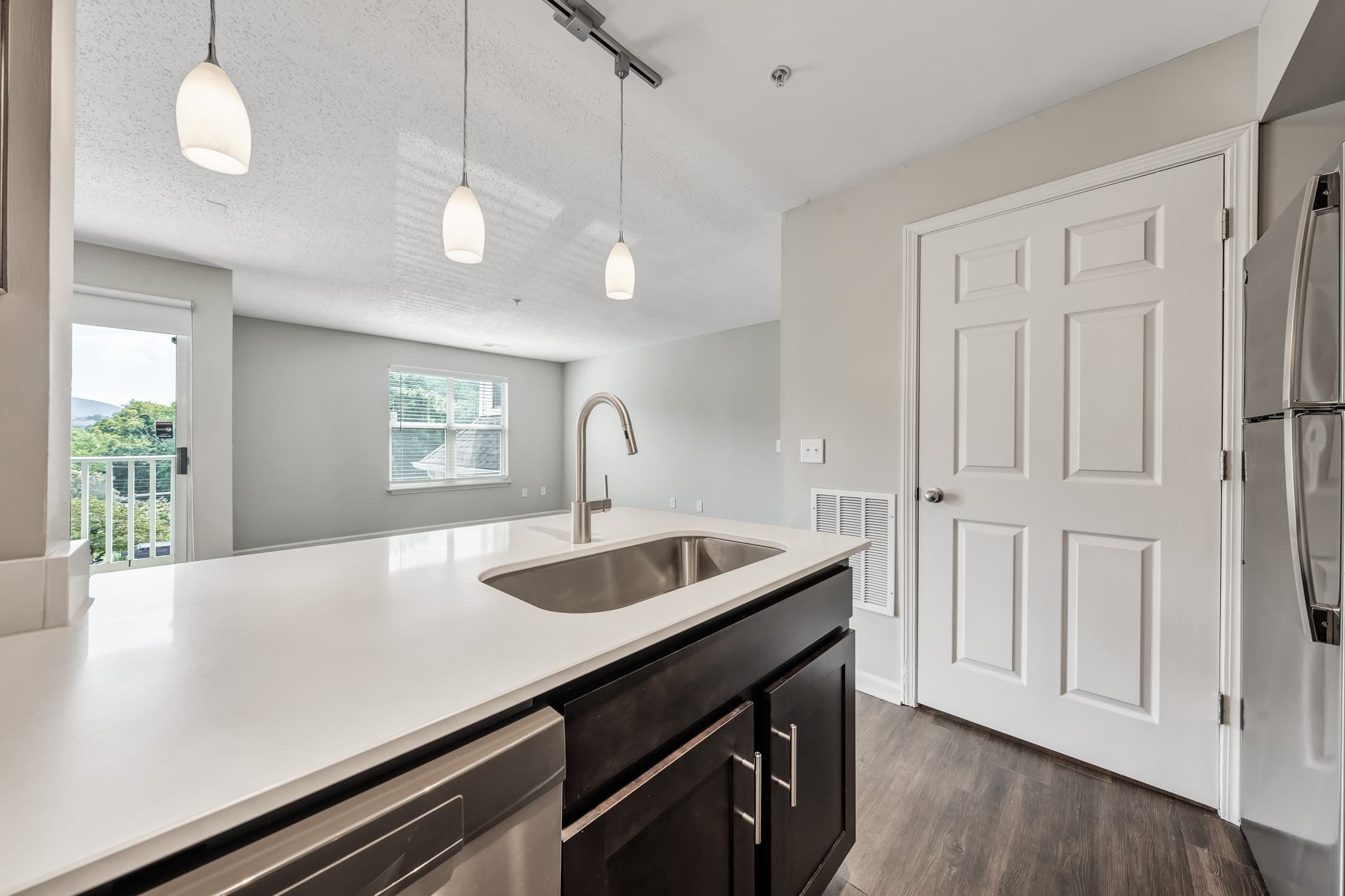Sunscape Apartments 11 of 57