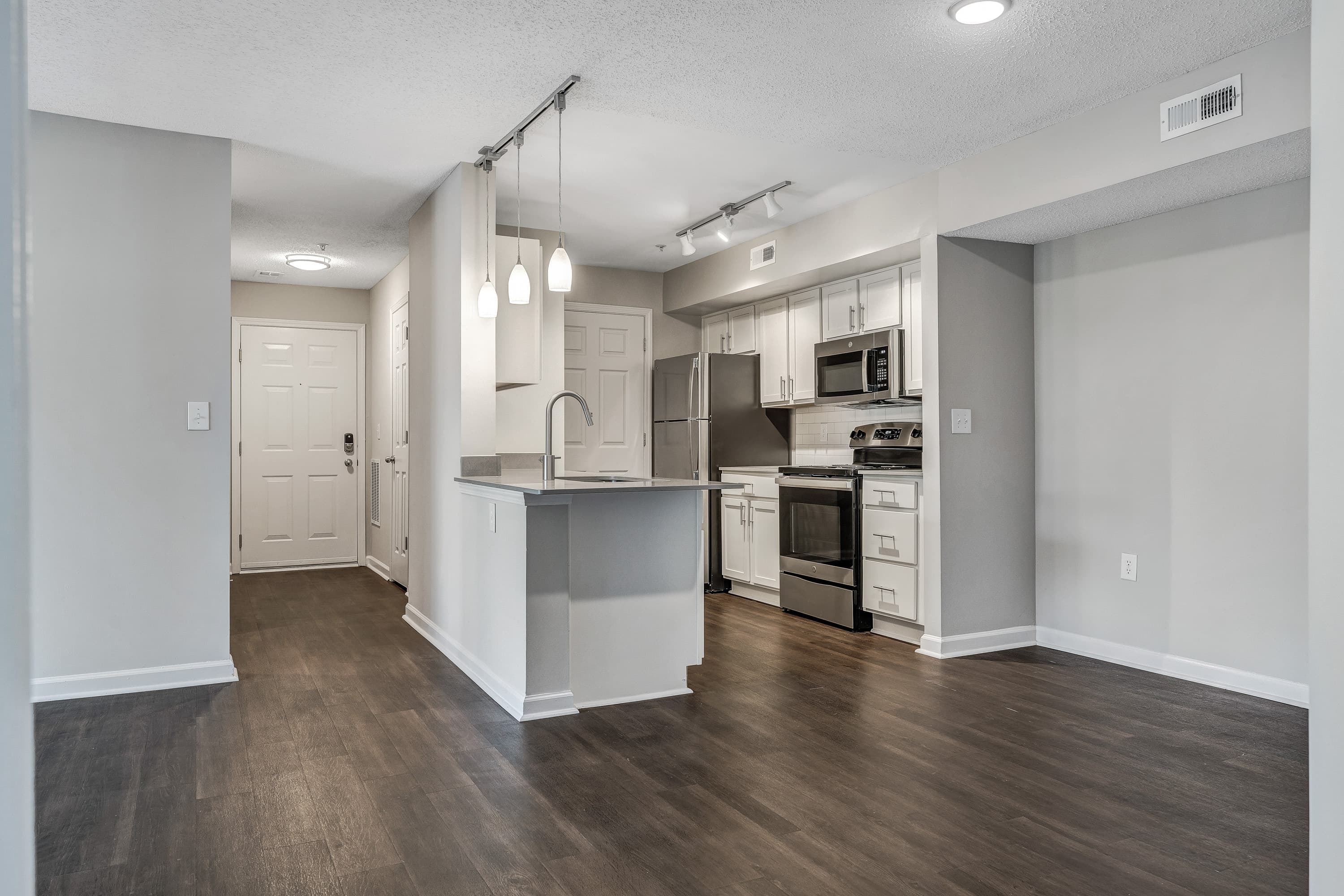 Sunscape Apartments 25 of 57