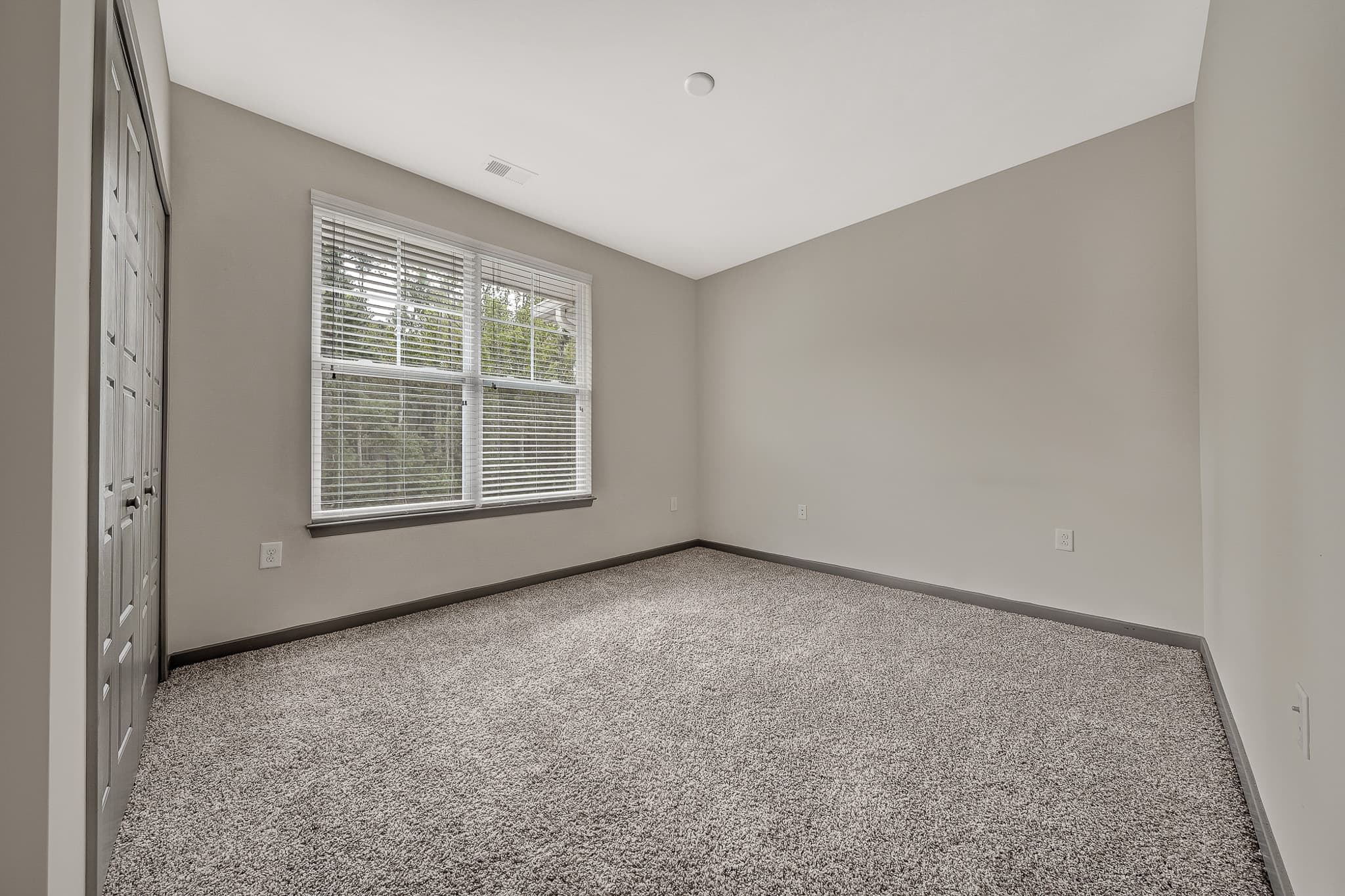 The Retreat Apartments 24 of 41