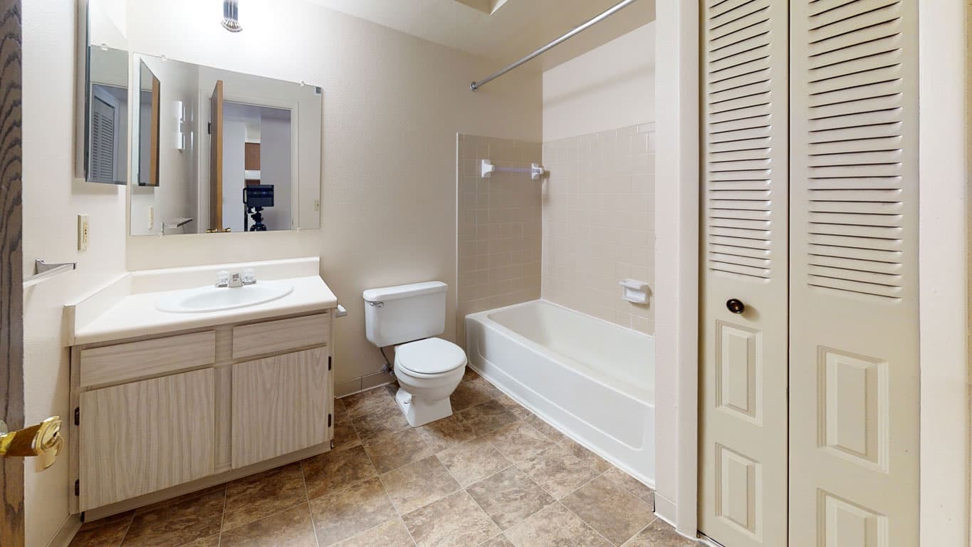 Newport Village Apartments 58 of 90