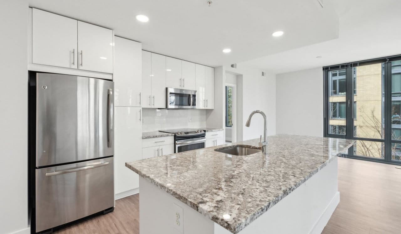 Flats 8300 Apartment Homes 1 of 2
