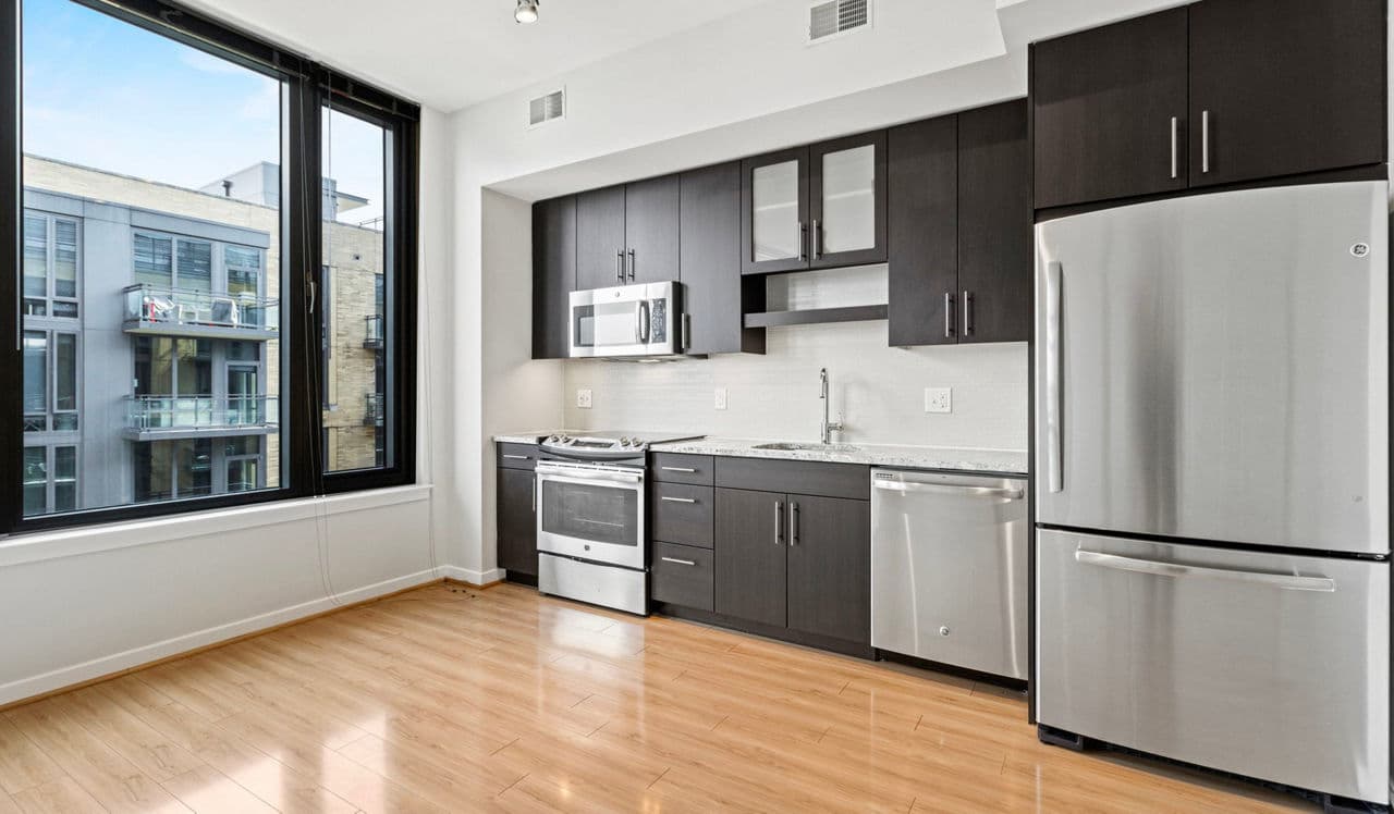 Flats 8300 Apartment Homes 1 of 2