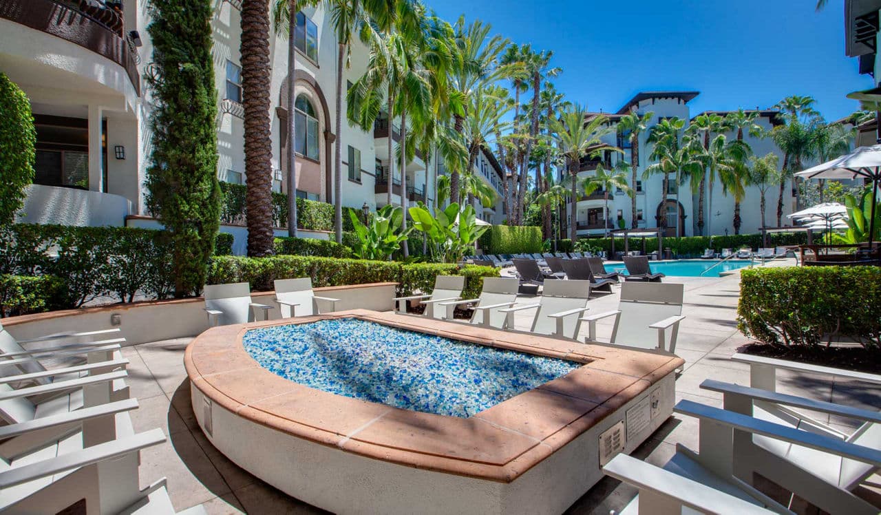 Palazzo East 9 of 20