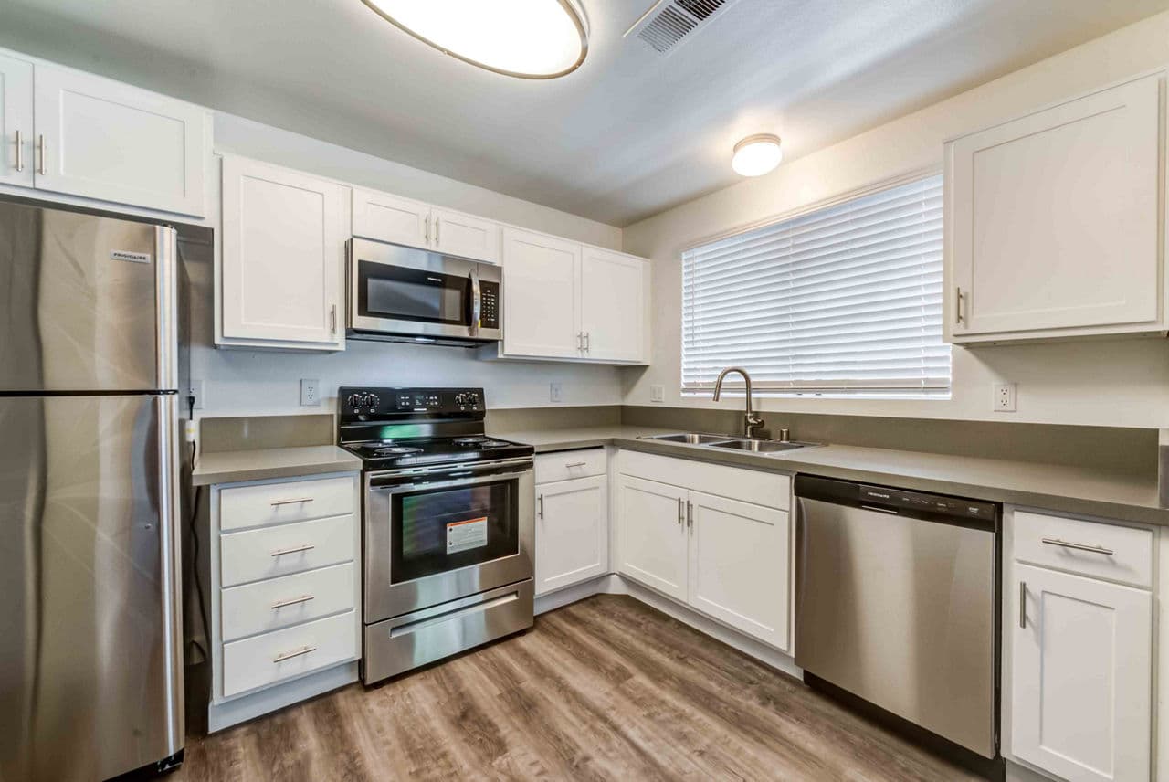 Creekside Alta Loma 1 of 2