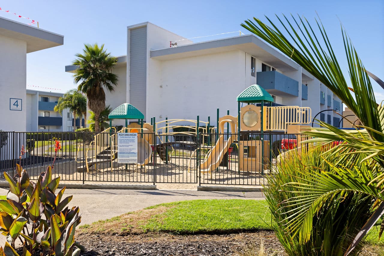 Bay Apartments 12 of 14