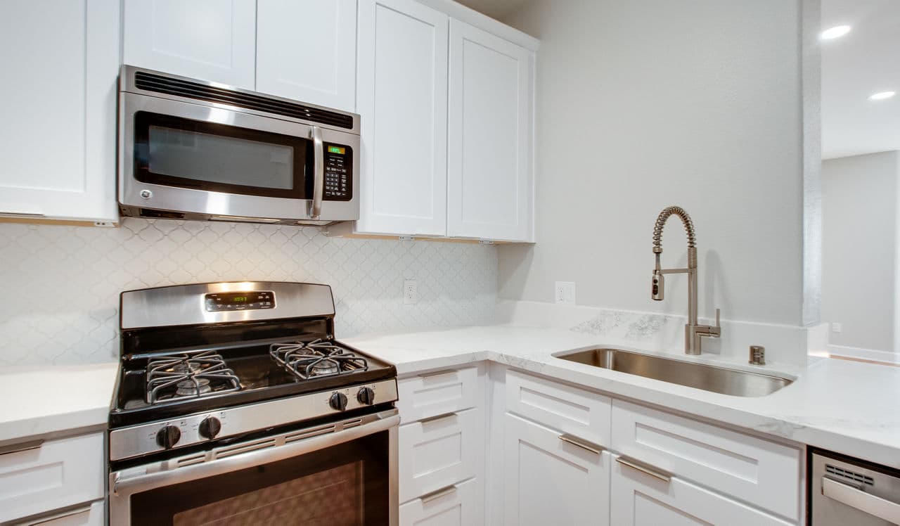 The Villas at Park La Brea 1 of 2