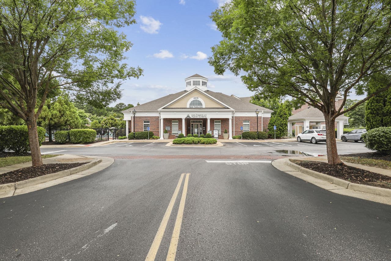 The Pointe at New Town Apartments 1 of 14