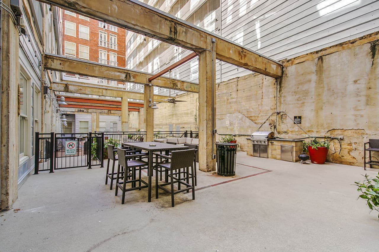 Interurban Building Apartments Dallas Tx 2 of 14