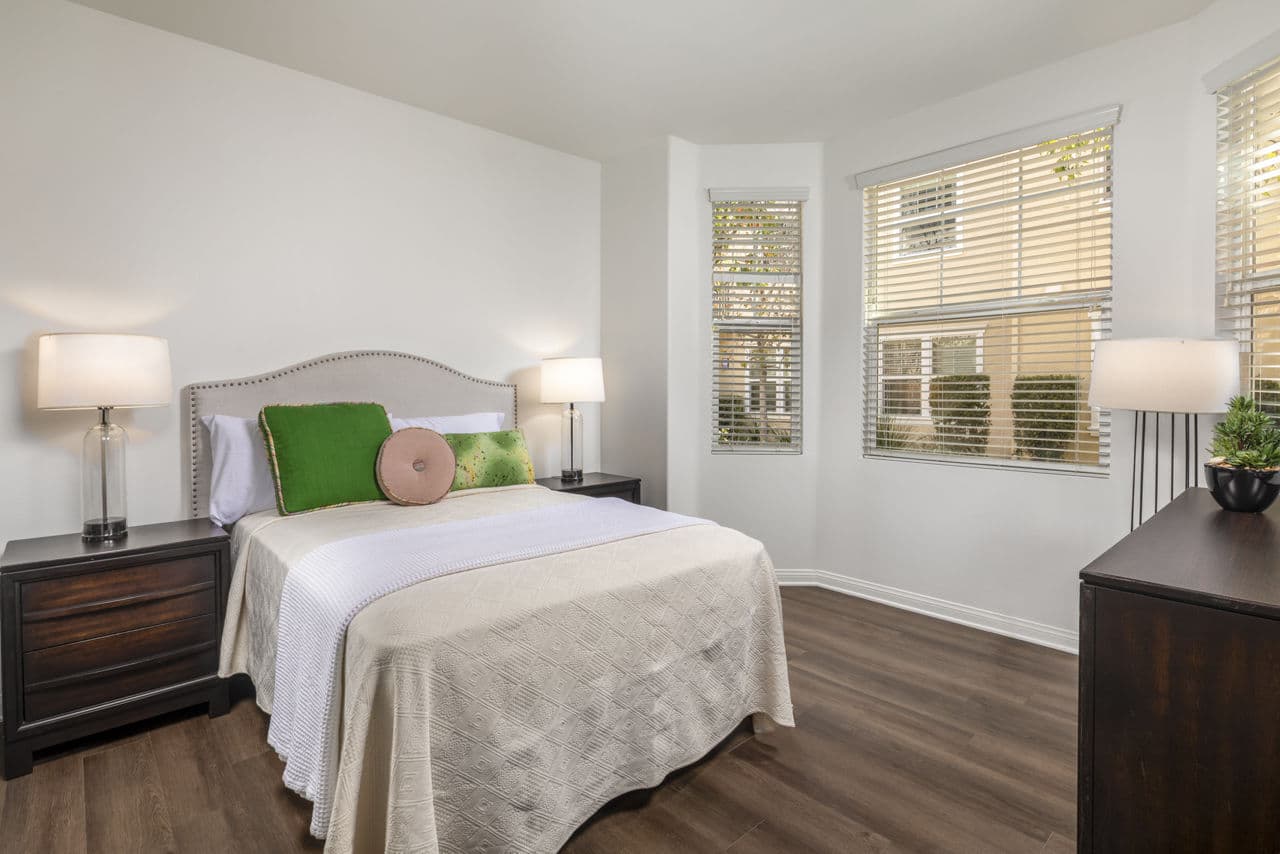 Coventry Court Luxury Senior Apartments Tustin Ca 23 of 30