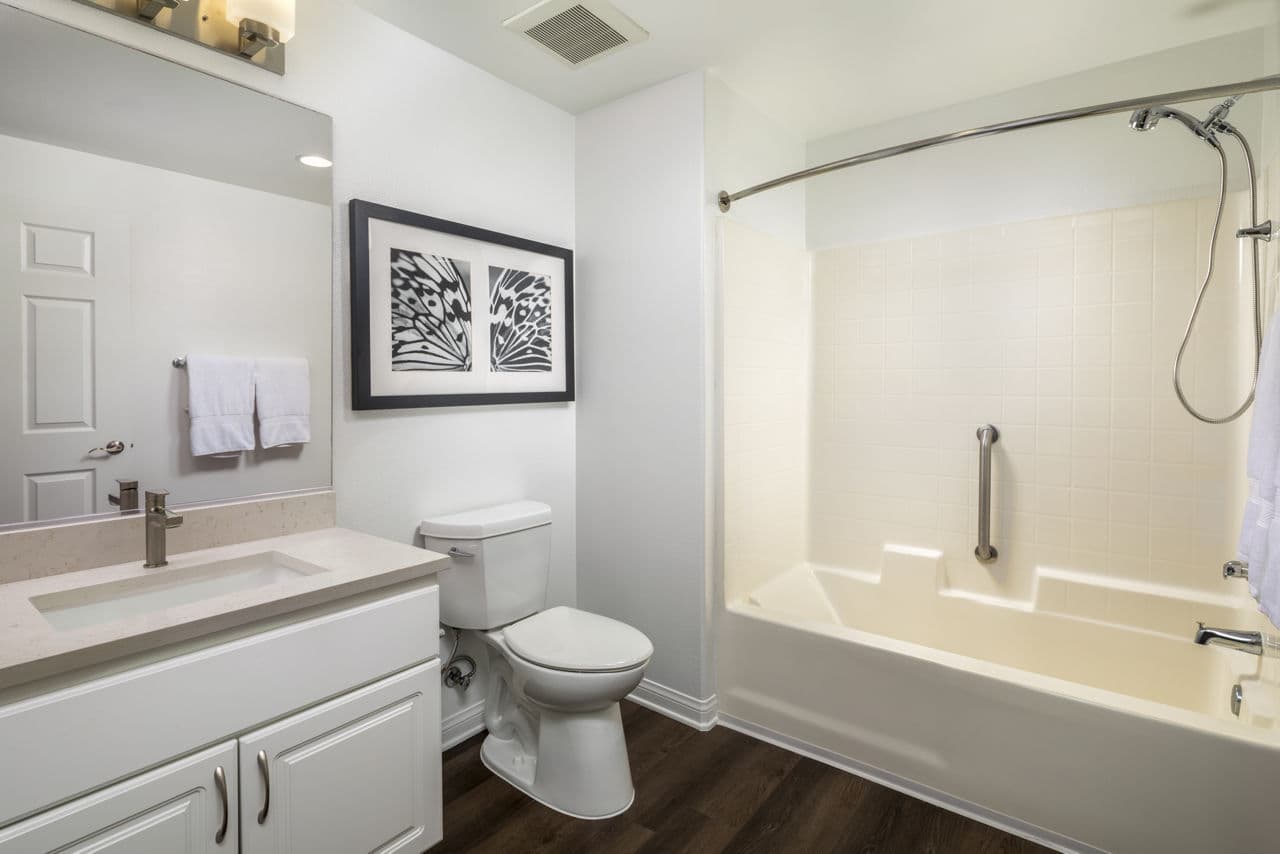 Coventry Court Luxury Senior Apartments Tustin Ca 27 of 30